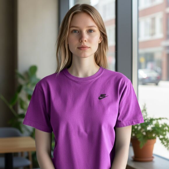 Nike Men’s/Women’s Purple Logo Tee – Classic Crewneck Unisex T-Shirt (Size L) - Picture 1 of 6